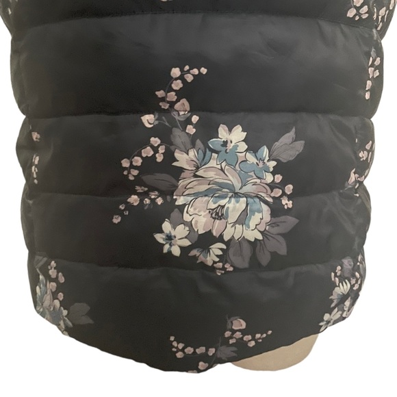 LOFT floral puffer vest Size XXS - Picture 8 of 10